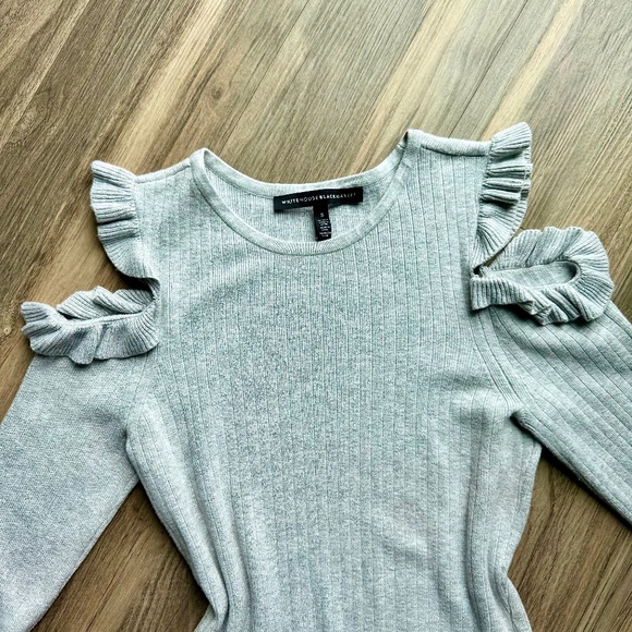White House Black Market Gray Ruffle Cold Shoulder Ribbed Knit Top | Size S - Picture 3 of 9